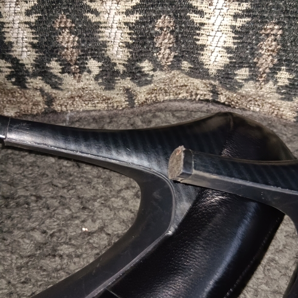 Pre loved Alfani platform heel - Picture 4 of 5